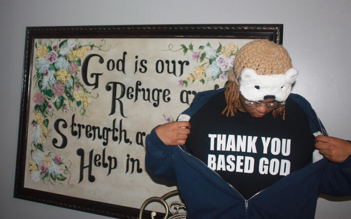 q displaying crazy swag